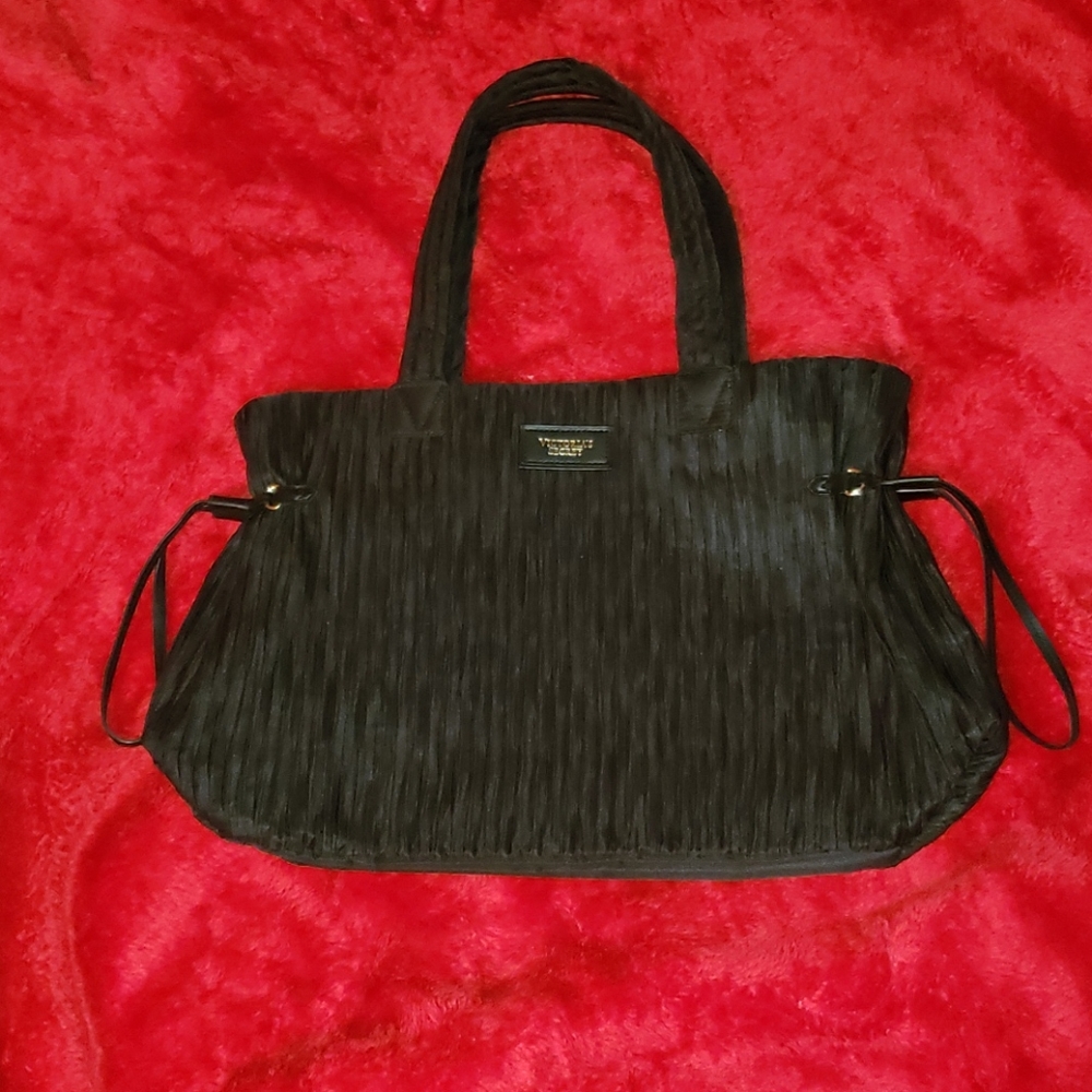 VS tote